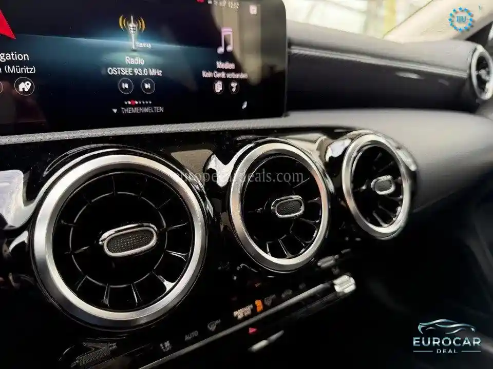 Mercedes-Benz CLA 200 Shooting Brake