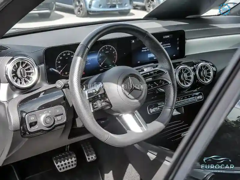 Mercedes-Benz CLA 200 Shooting Brake