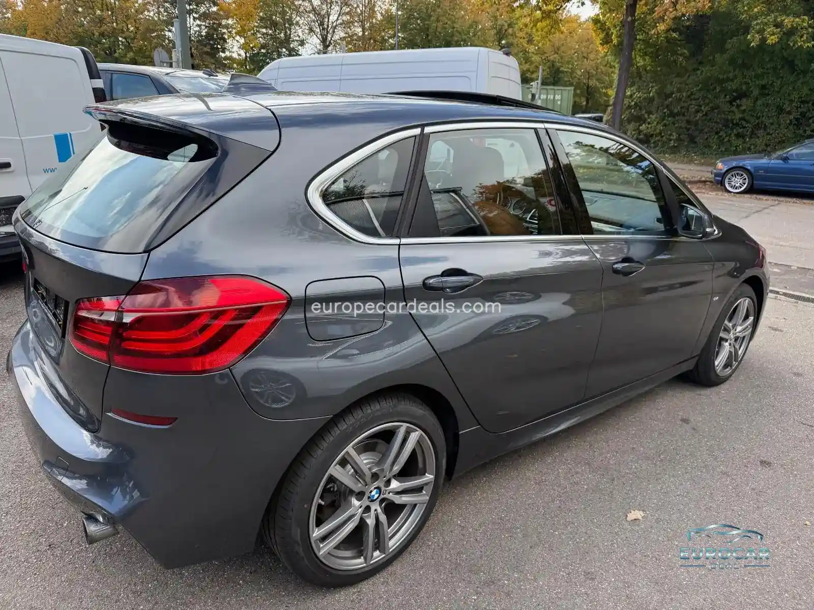 BMW 225