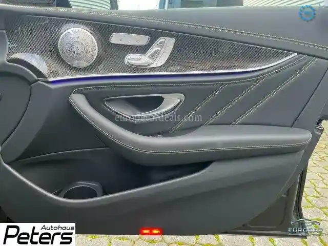 Mercedes-Benz E 63 AMG