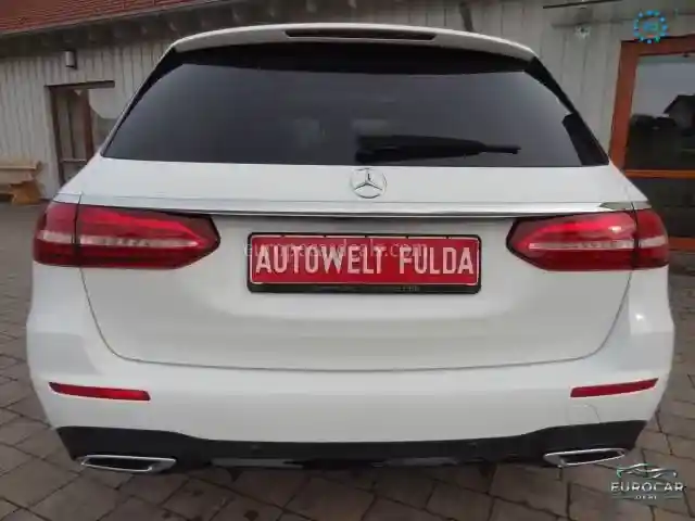 Mercedes-Benz E 400
