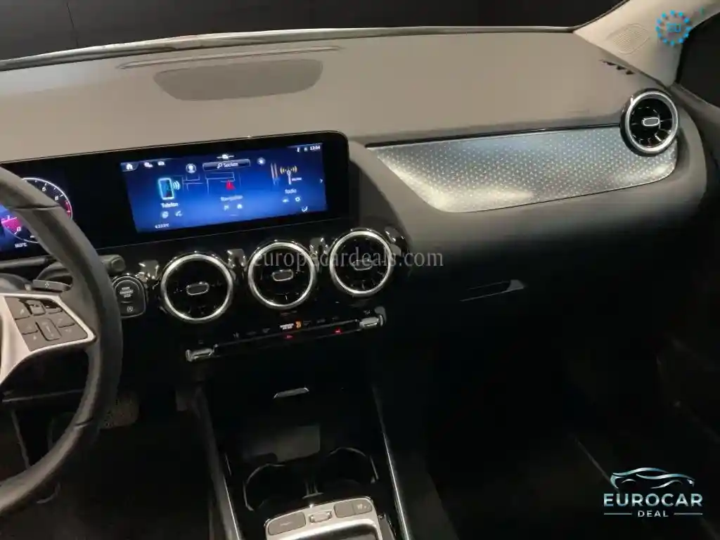 Mercedes-Benz B 220