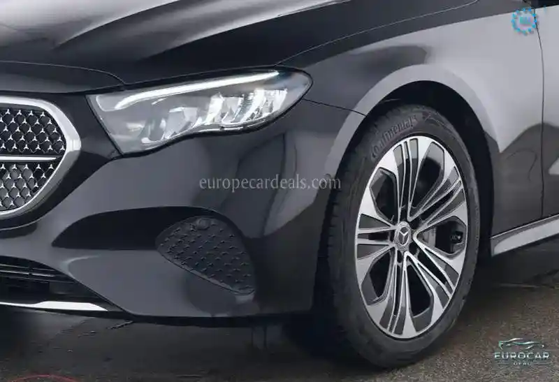 Mercedes-Benz E 300