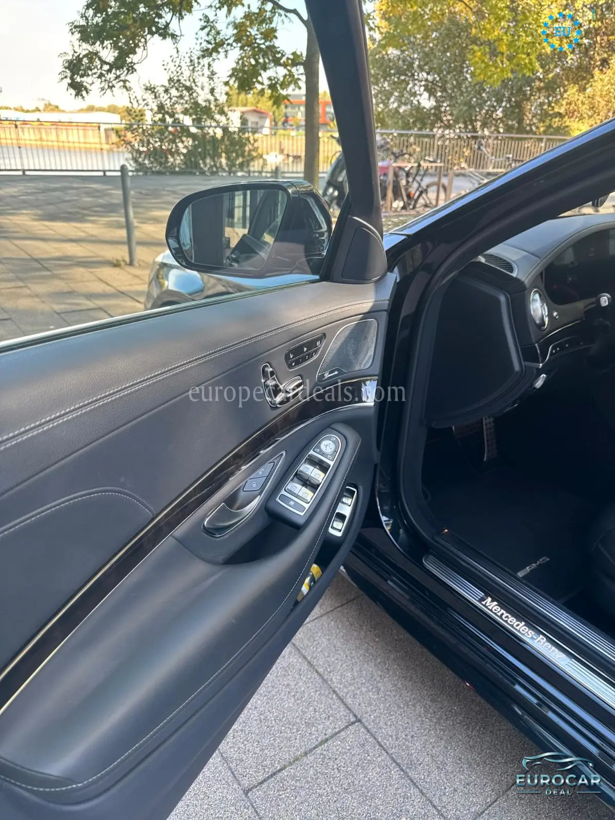 Mercedes-Benz S 560