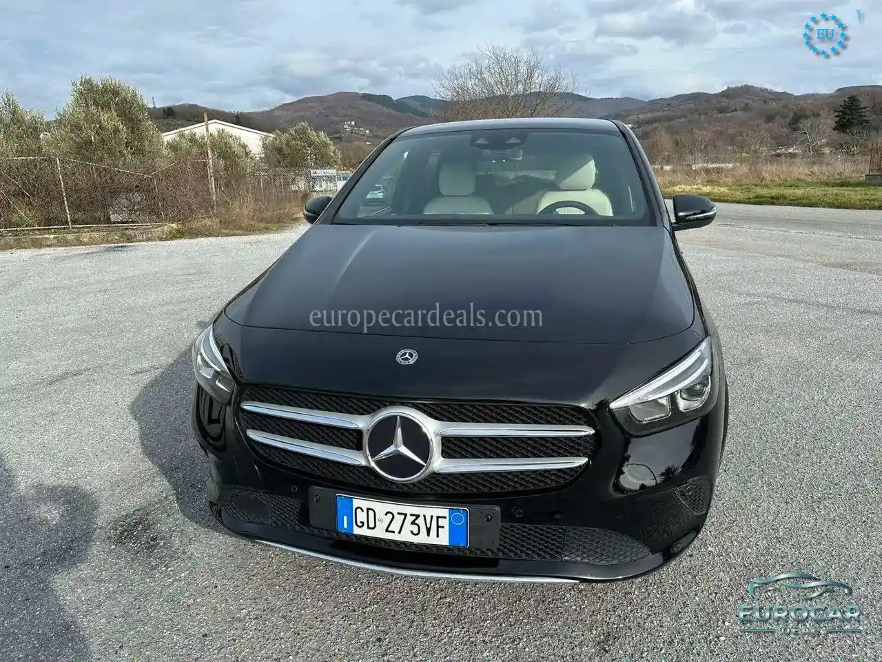 Mercedes-Benz B 180