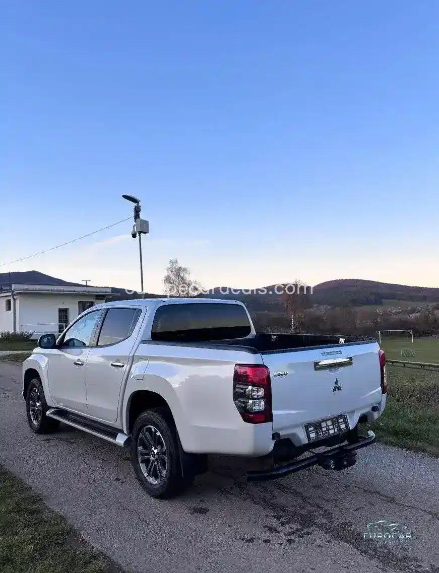 Mitsubishi L200