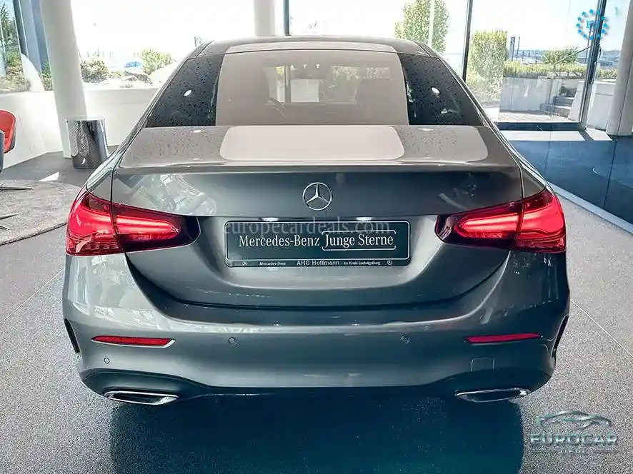 Mercedes-Benz A 180