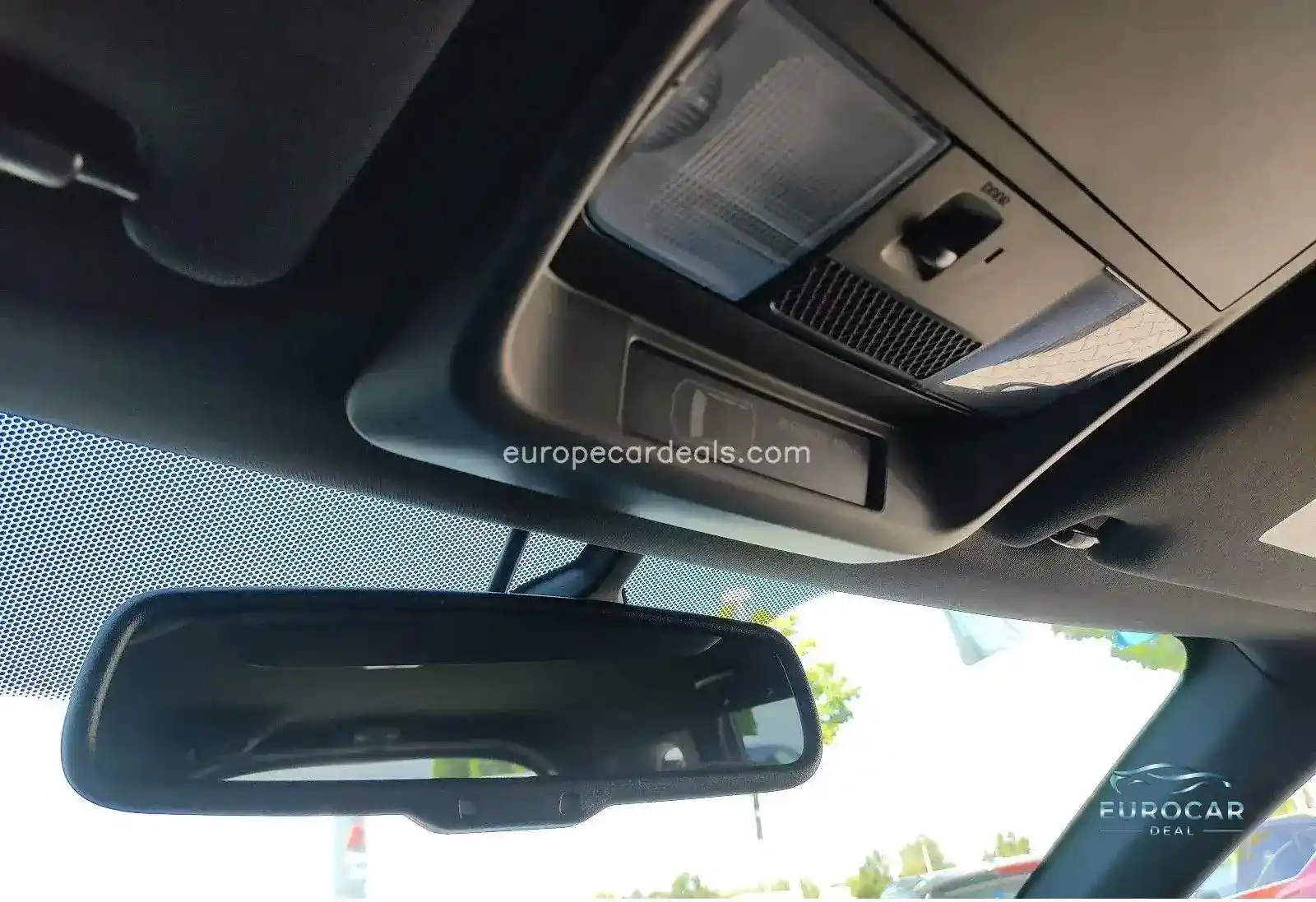 Mitsubishi Plug-in Hybrid Outlander