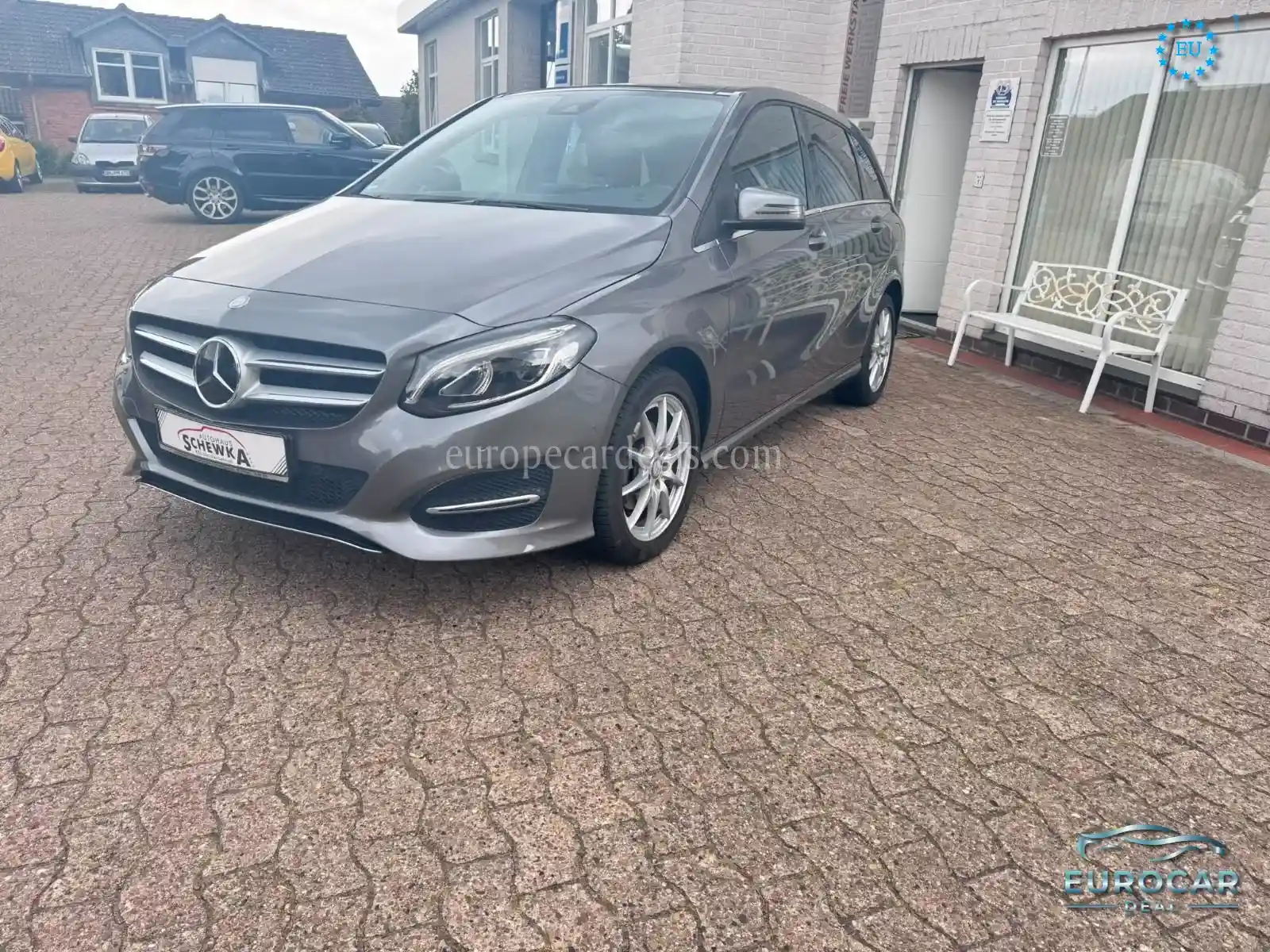 Mercedes-Benz B 220