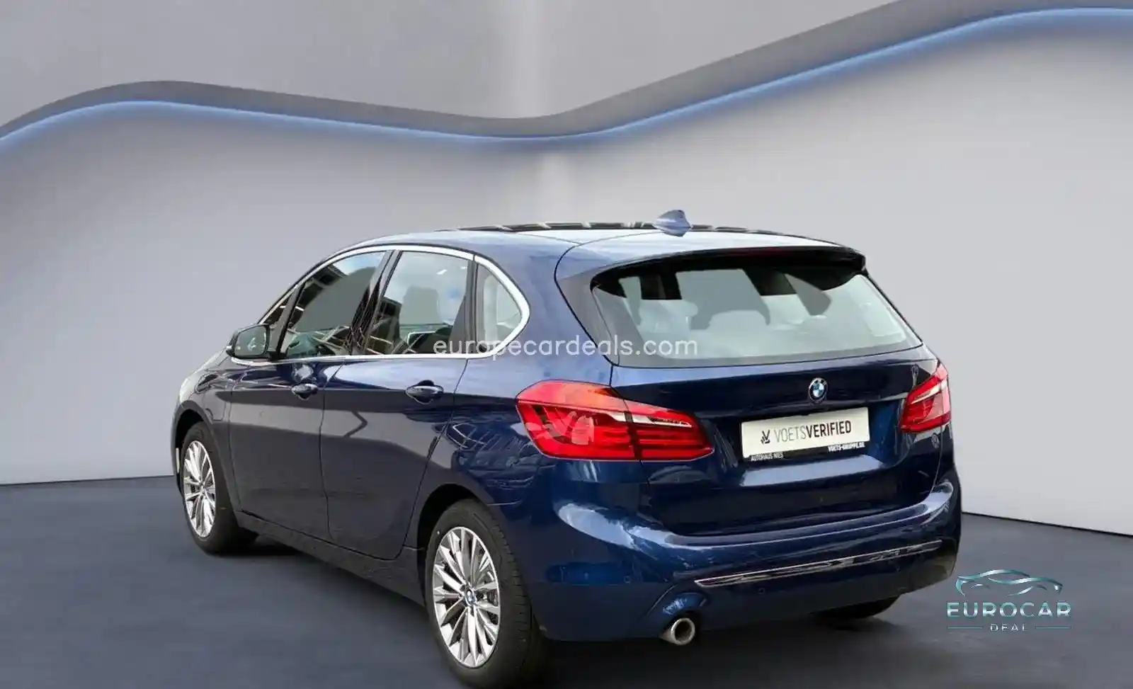 BMW 225