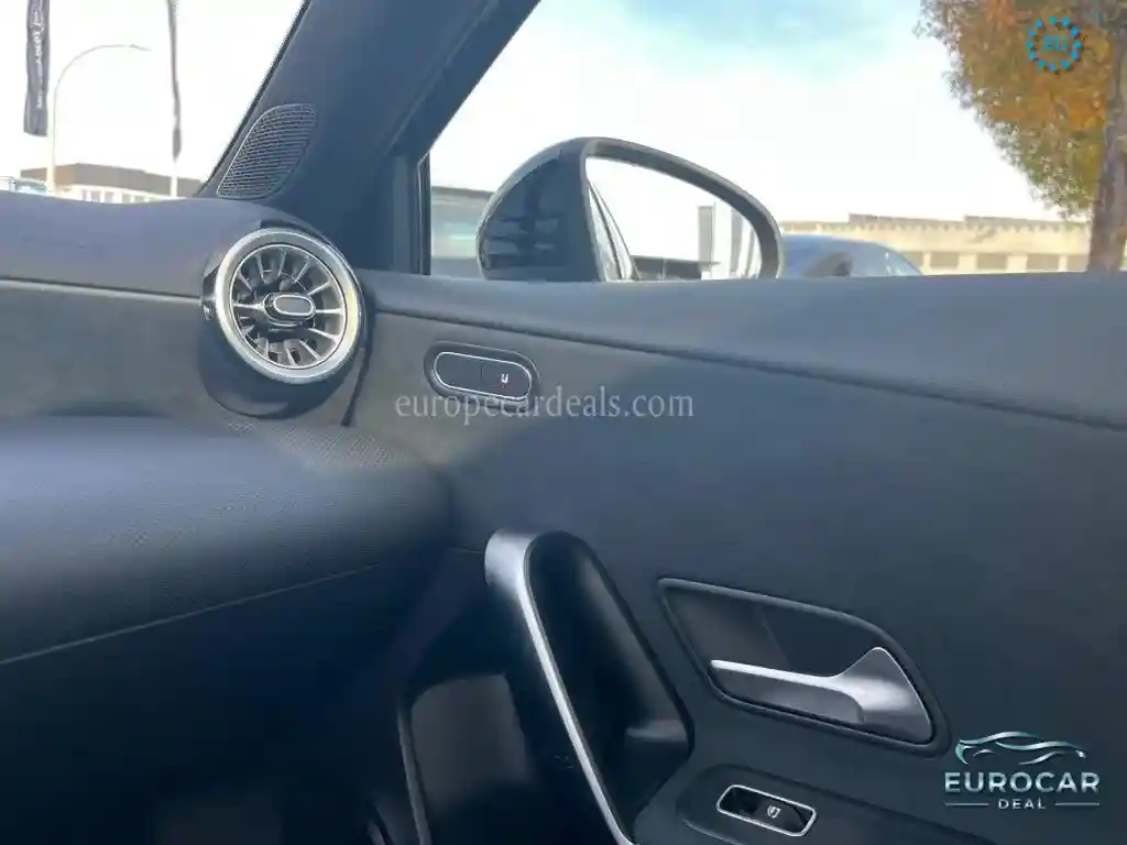 Mercedes-Benz A 35 AMG
