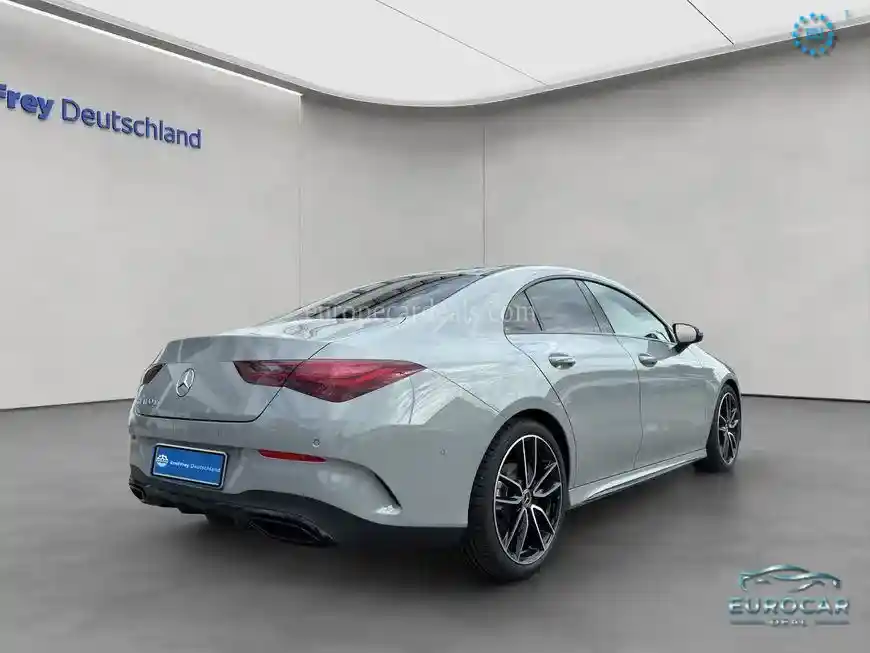 Mercedes-Benz CLA 180