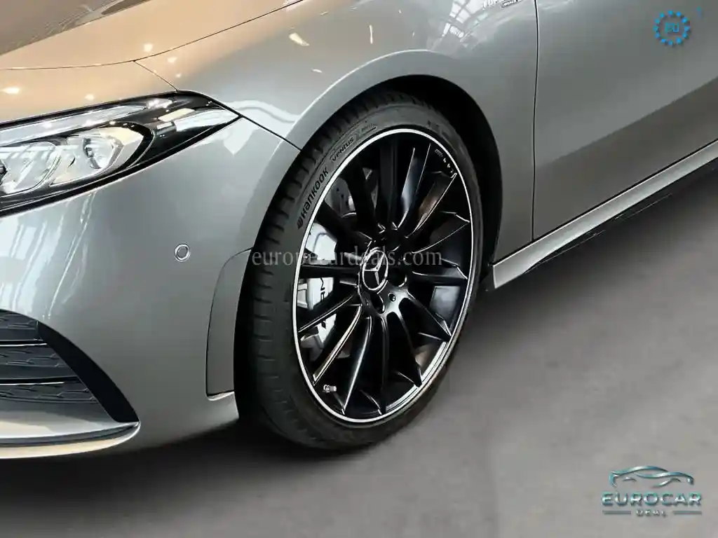 Mercedes-Benz A 35 AMG