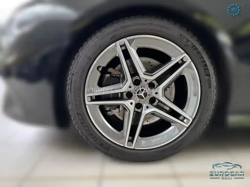 Mercedes-Benz CLA 200 Shooting Brake