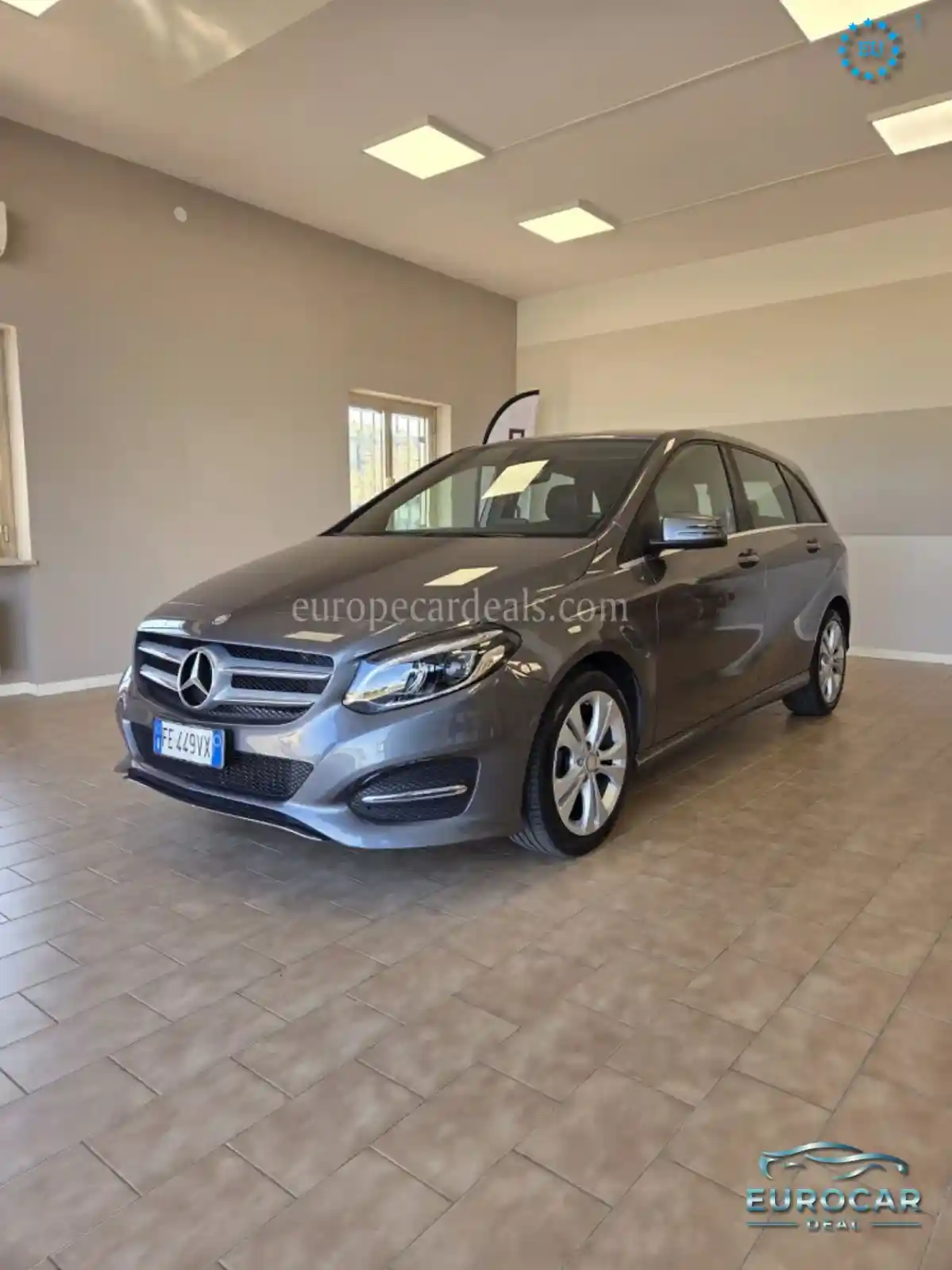 Mercedes-Benz B 180