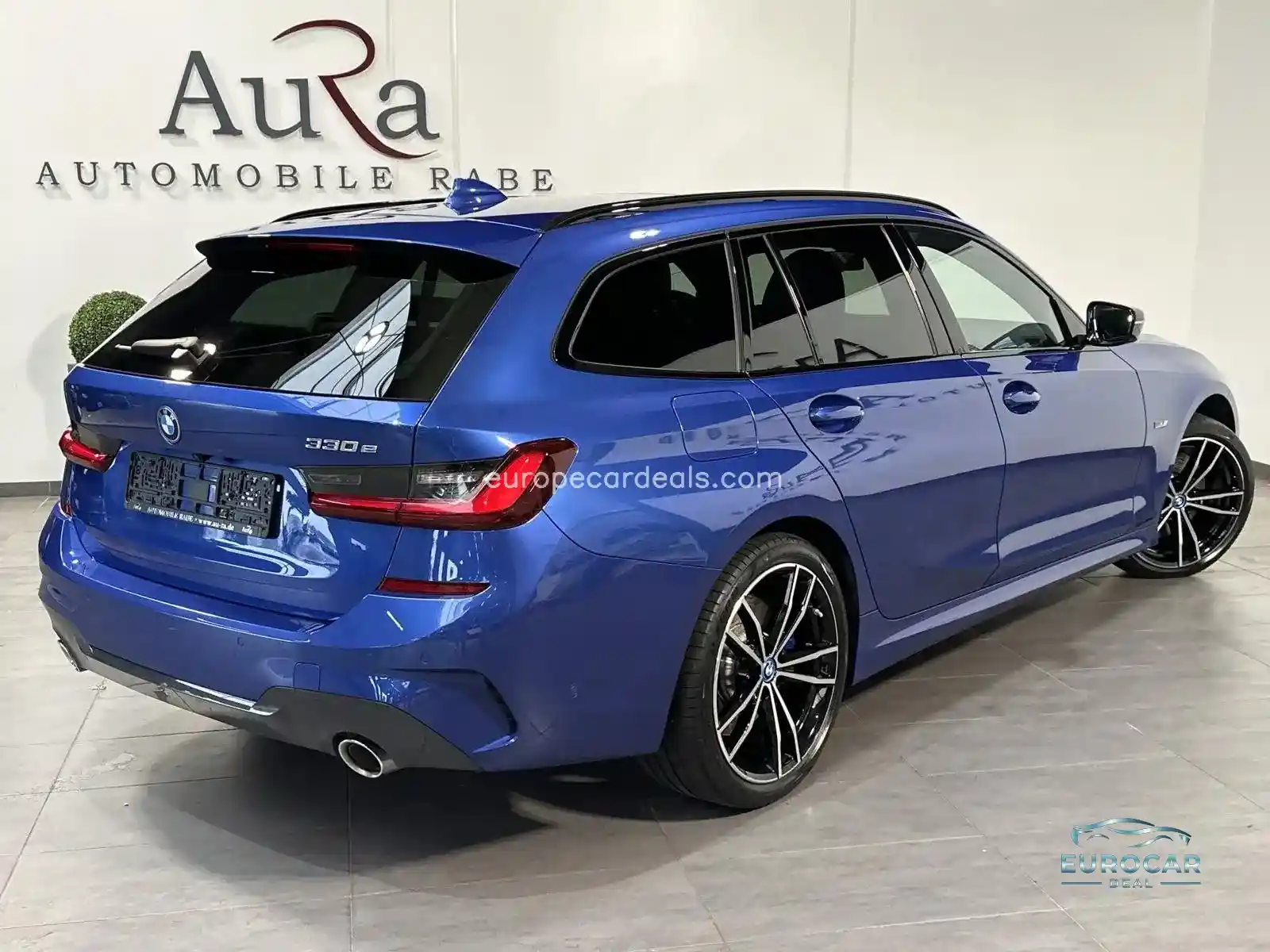 BMW 330