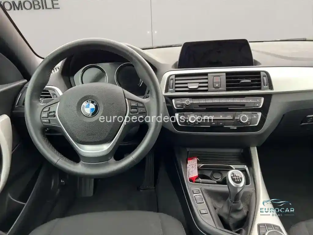 BMW 218