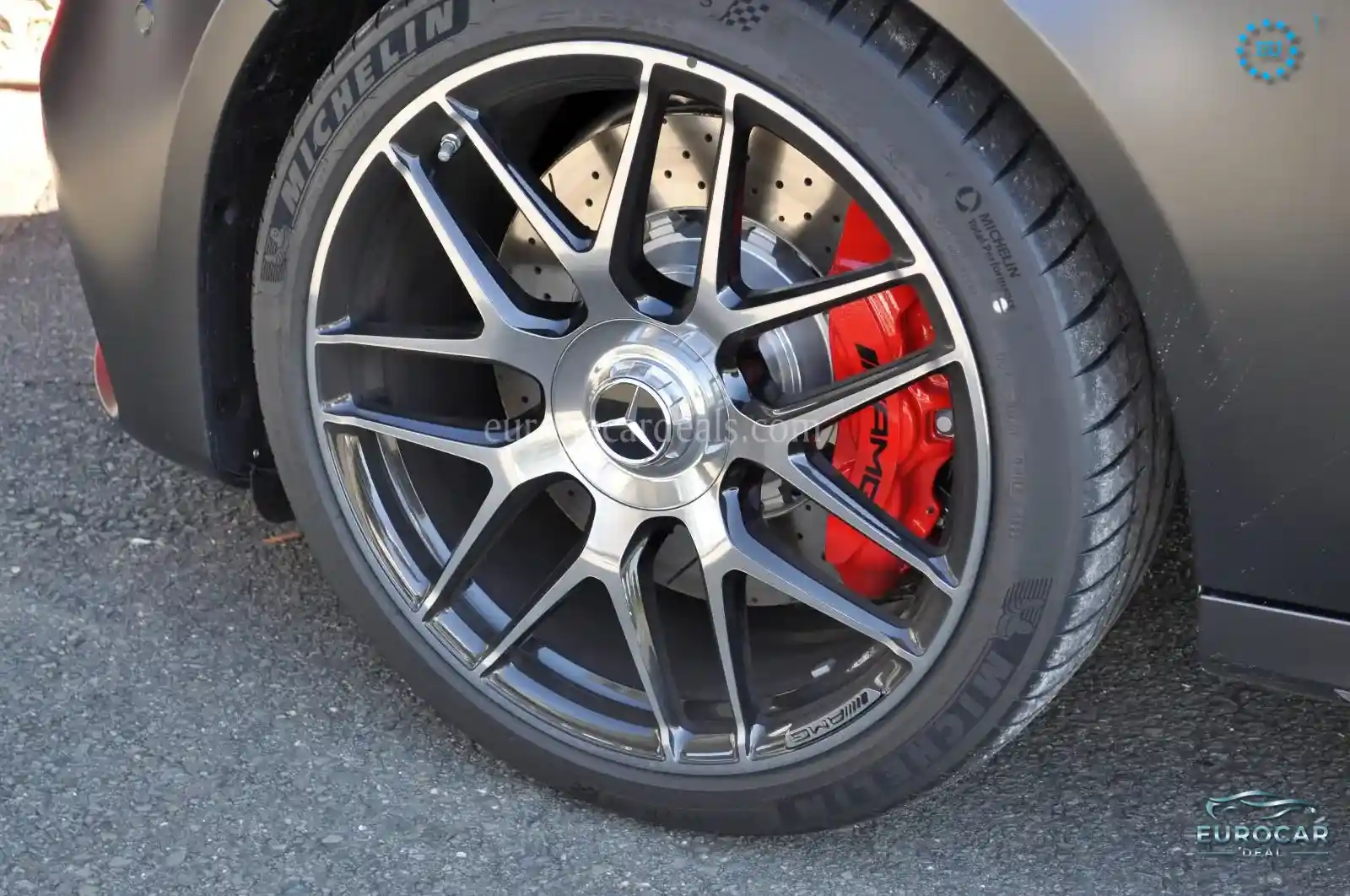Mercedes-Benz E 63 AMG