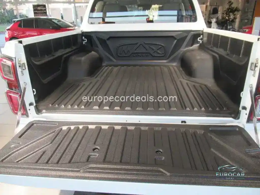 Double Cab 4WD LSE (BTF)