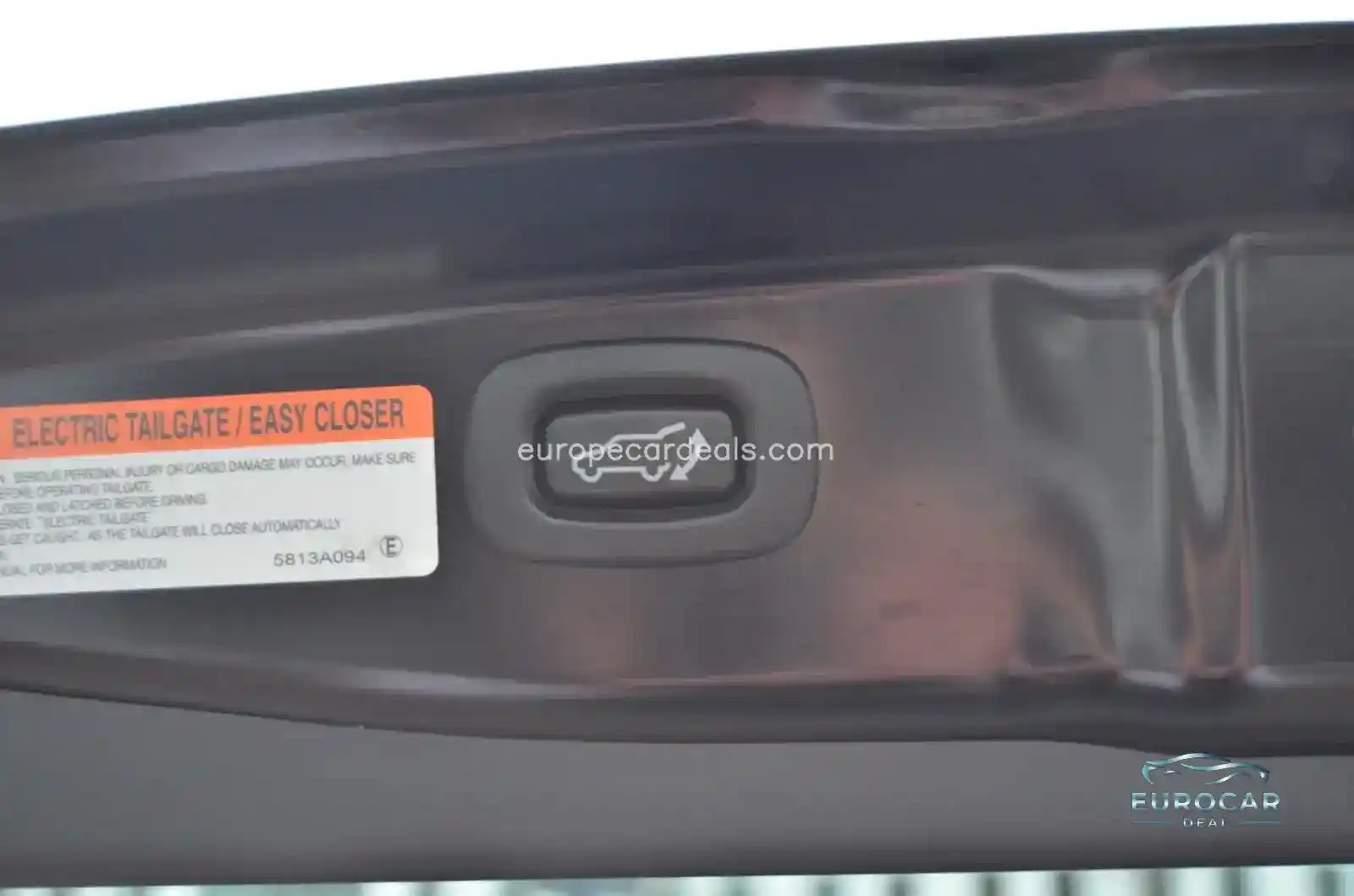 Mitsubishi Plug-in Hybrid Outlander