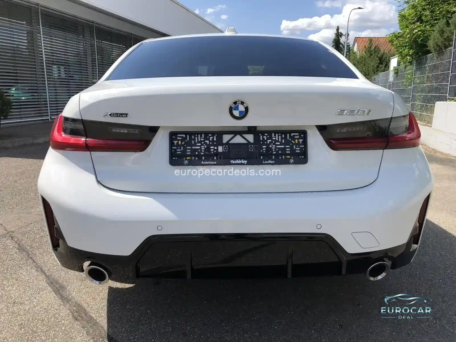 BMW 330