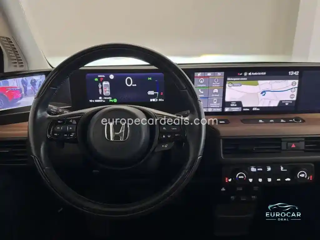 Honda e