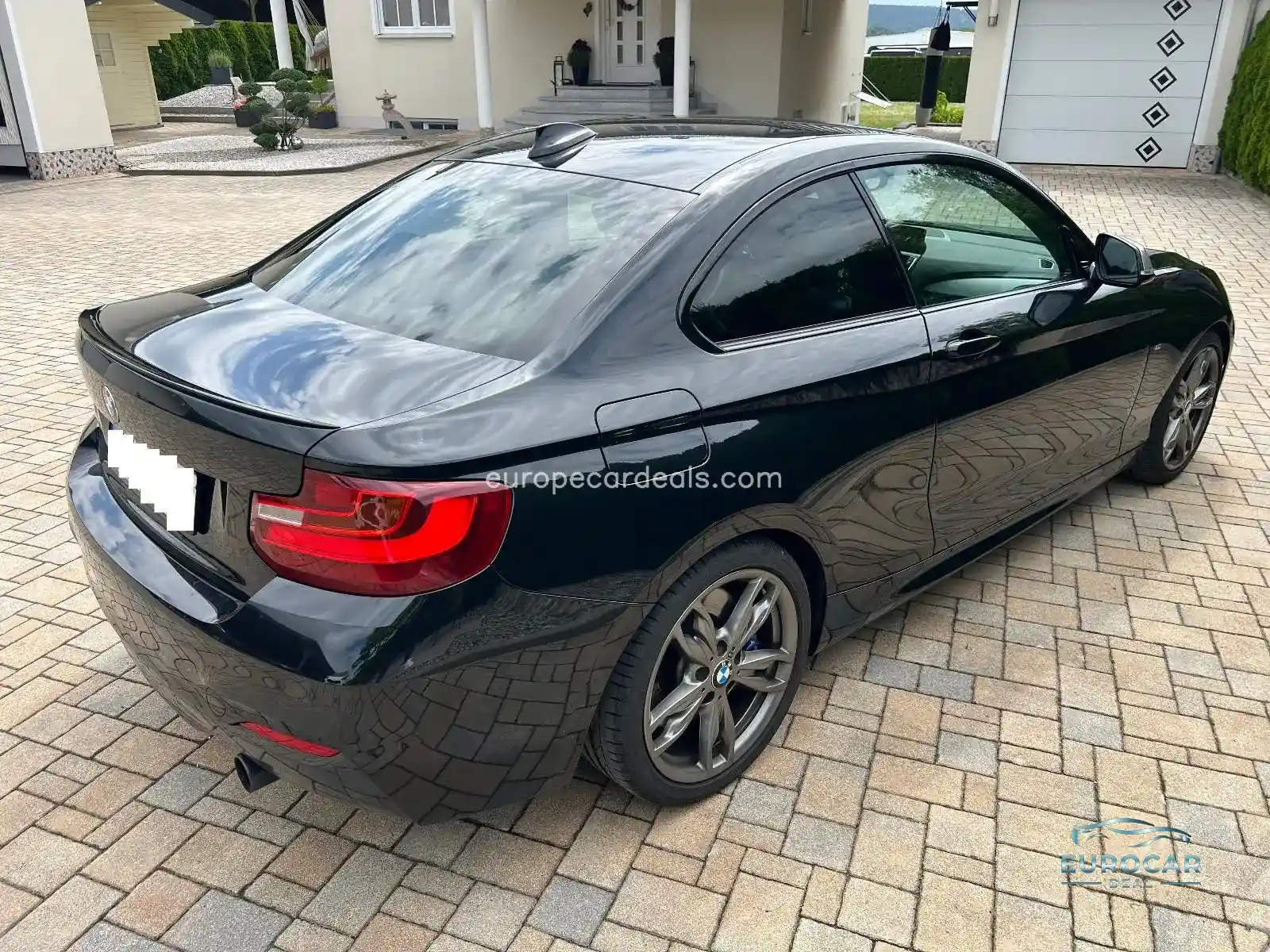 BMW M235