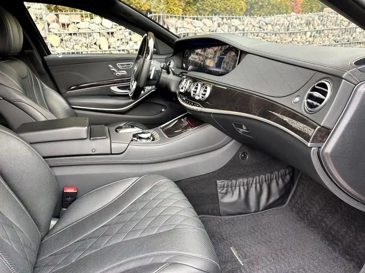 Mercedes-Benz S 600