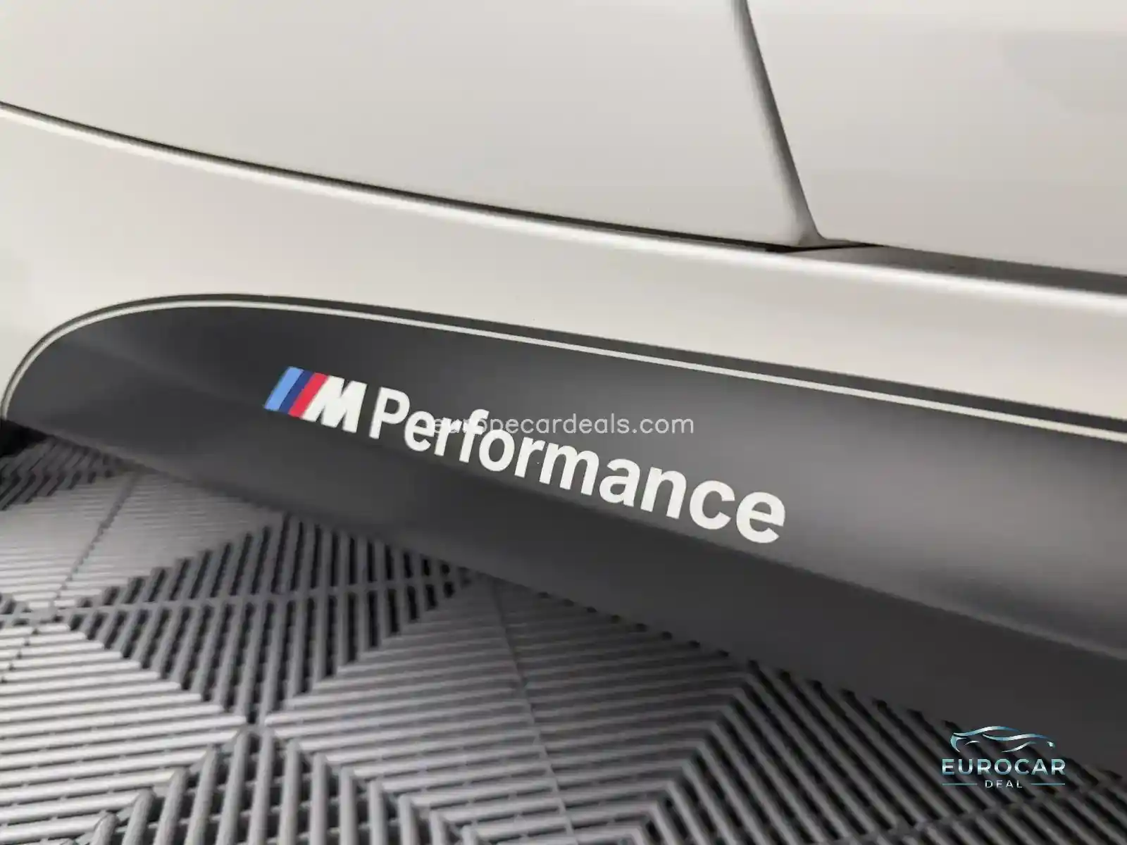 BMW M240i