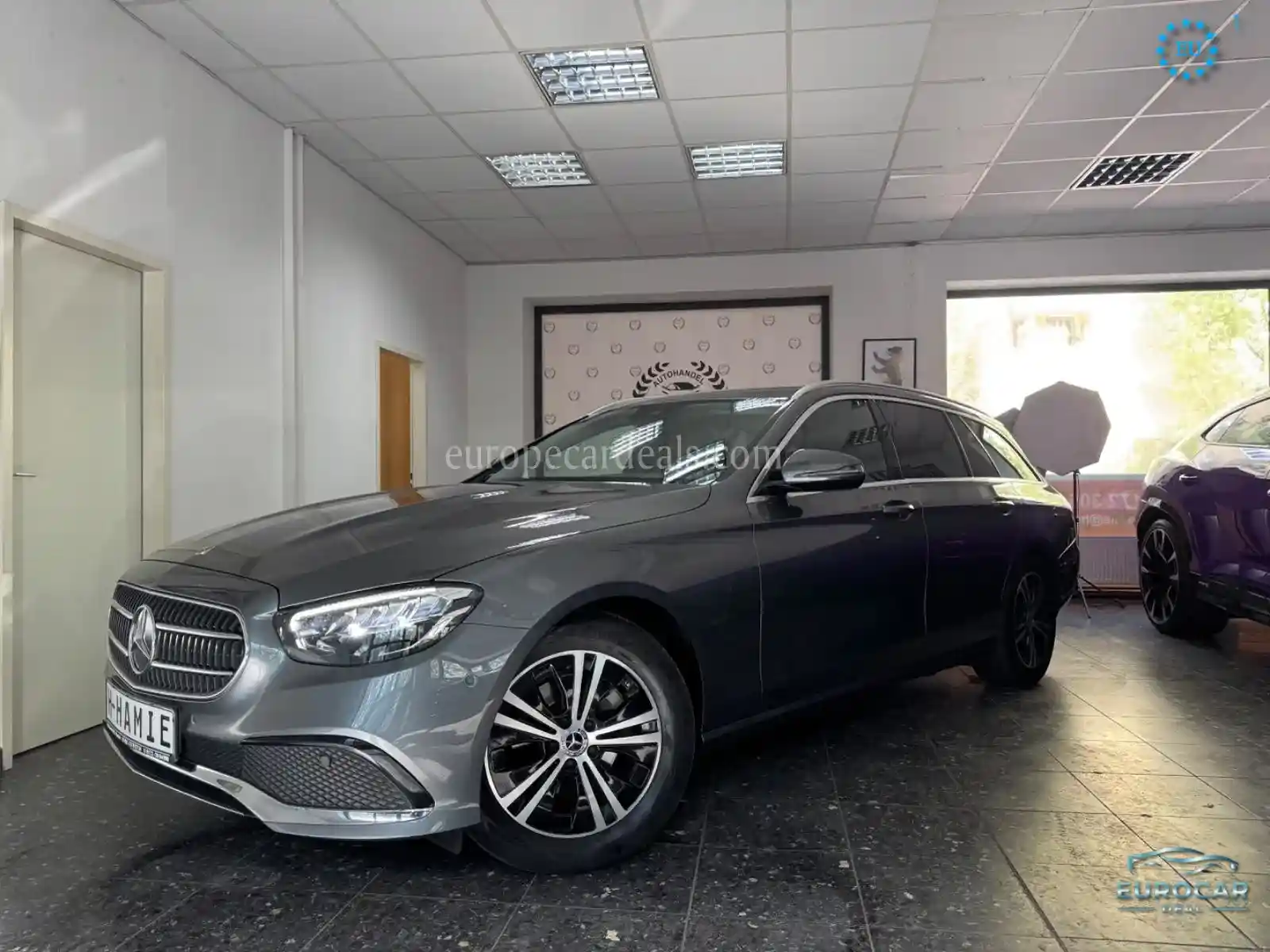 Mercedes-Benz E 200