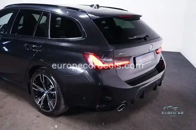 BMW 330