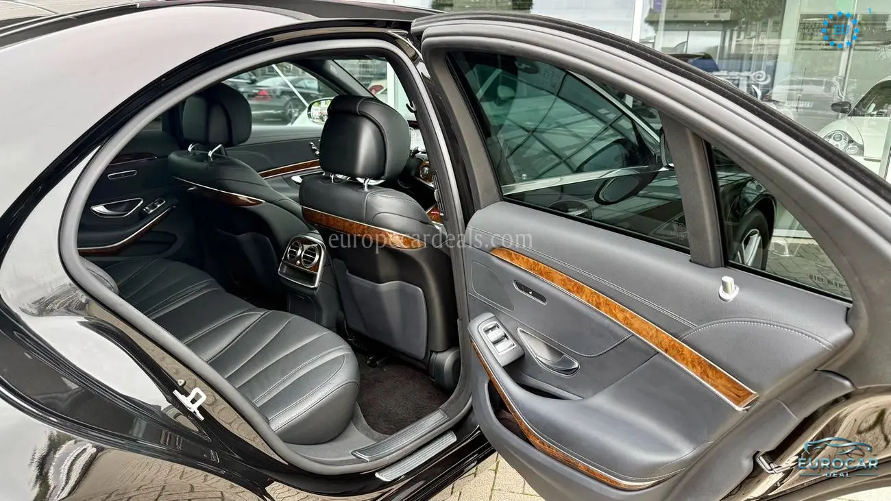 Mercedes-Benz S 400