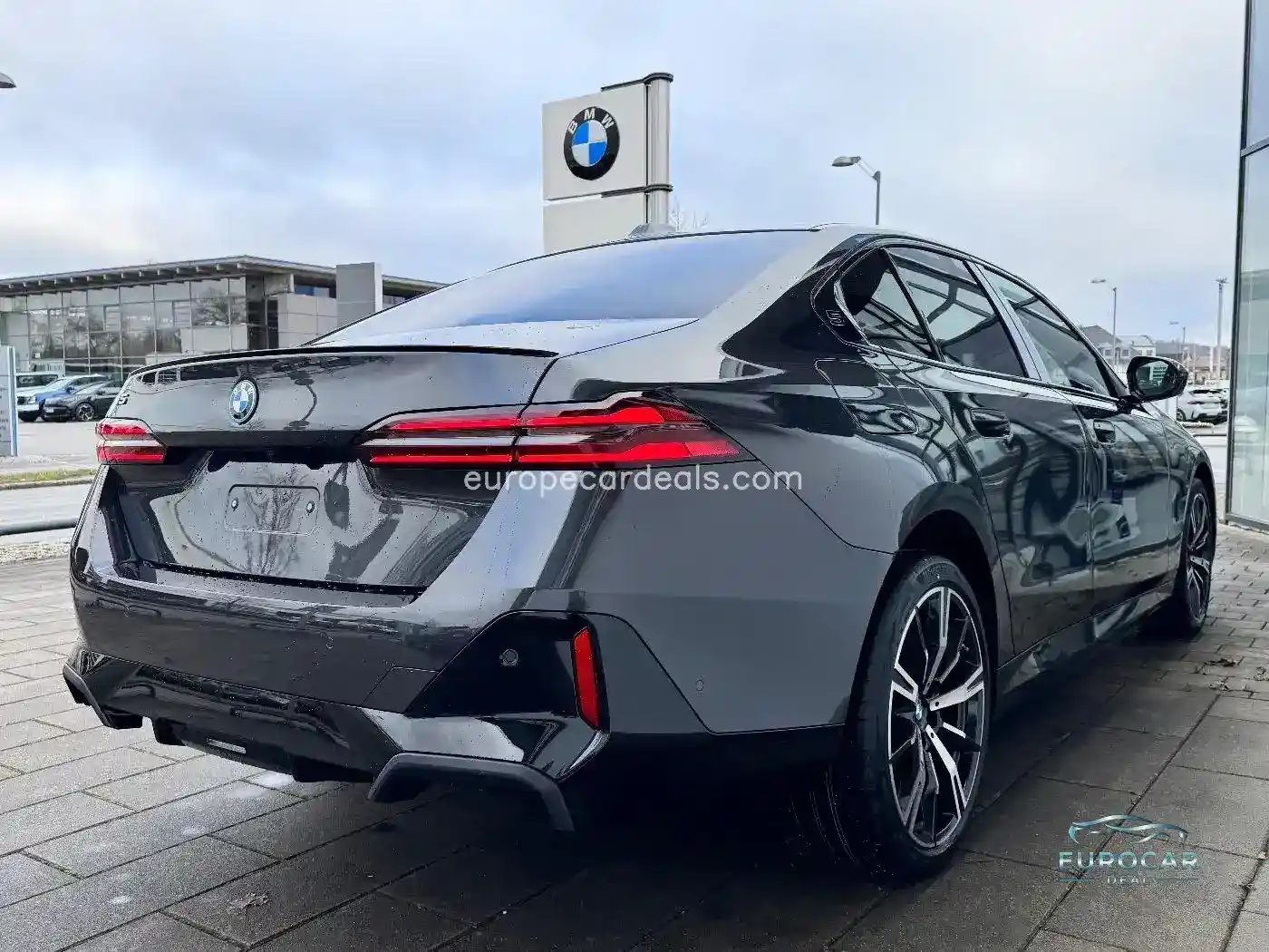BMW i5