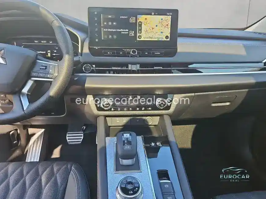 Mitsubishi Plug-in Hybrid Outlander