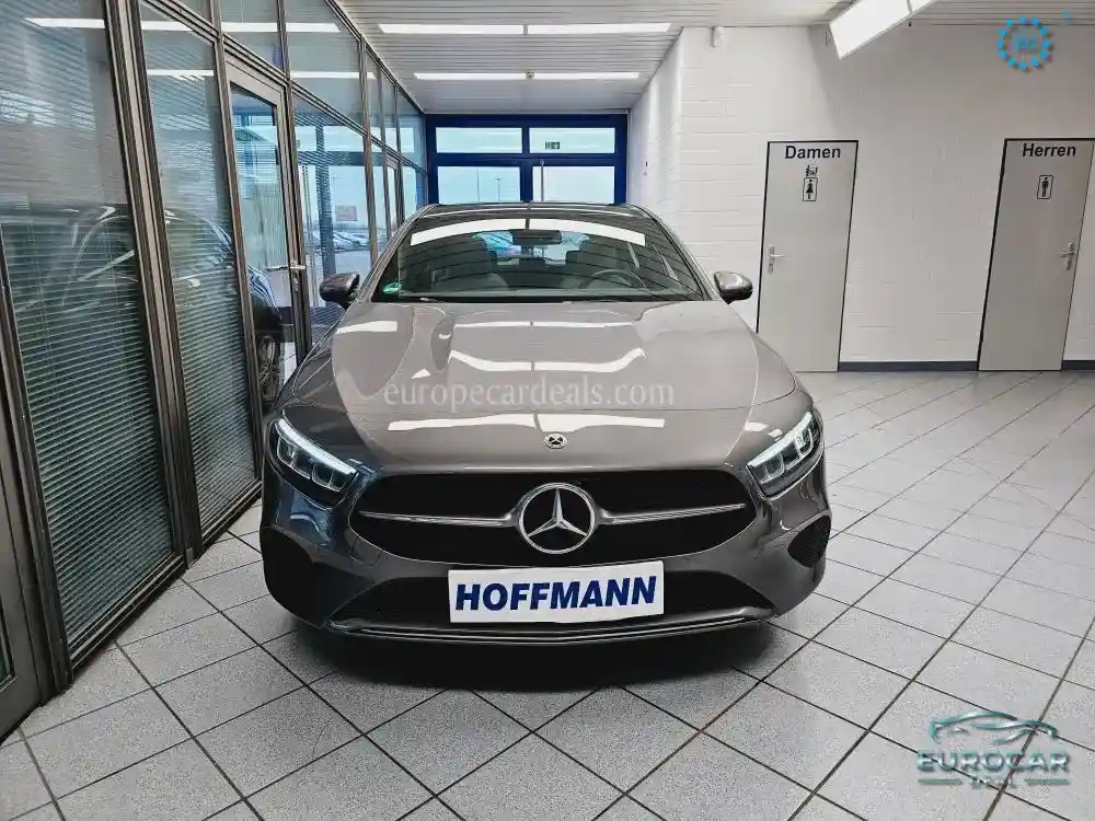 Mercedes-Benz A 220
