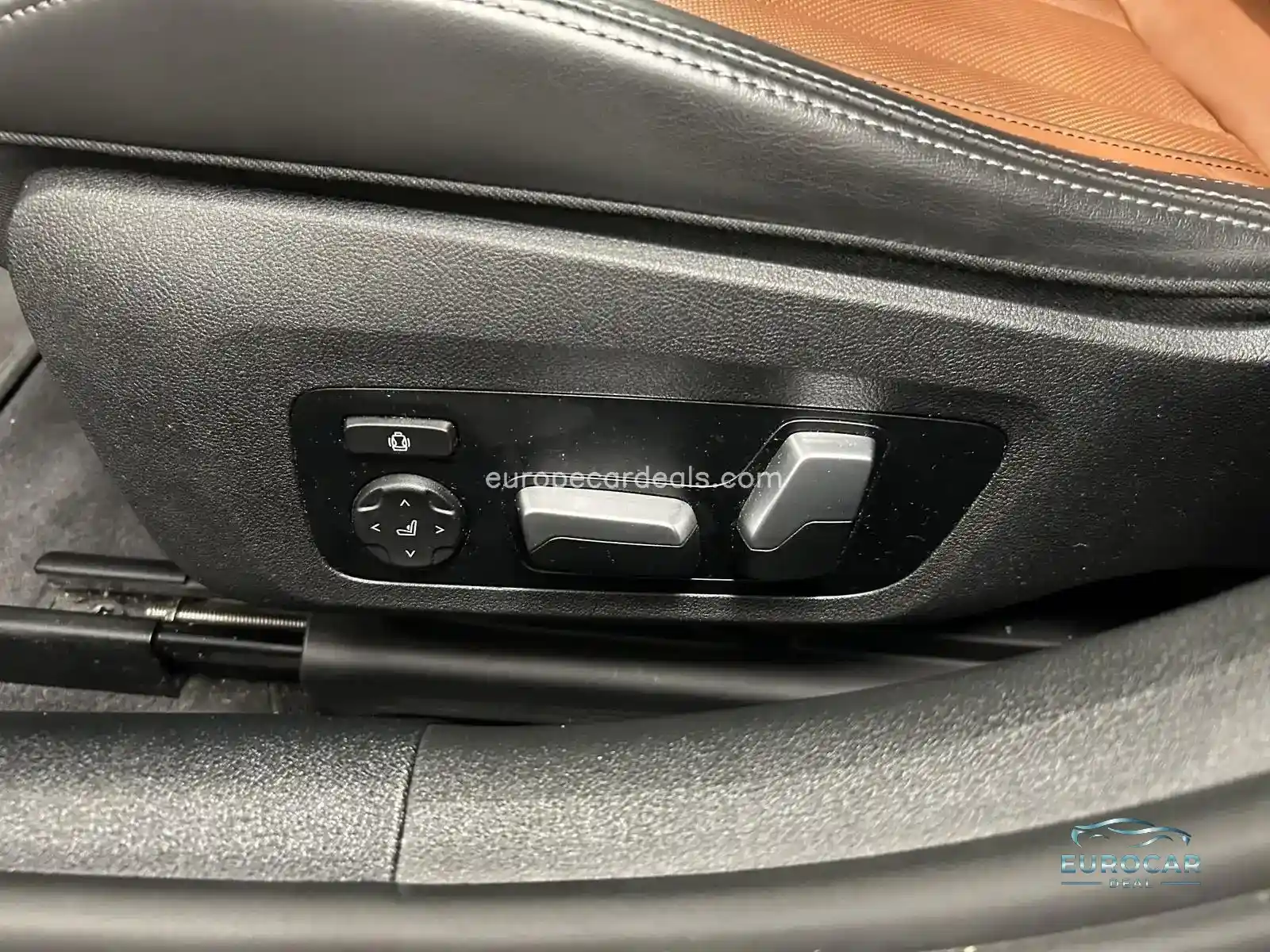 BMW 840