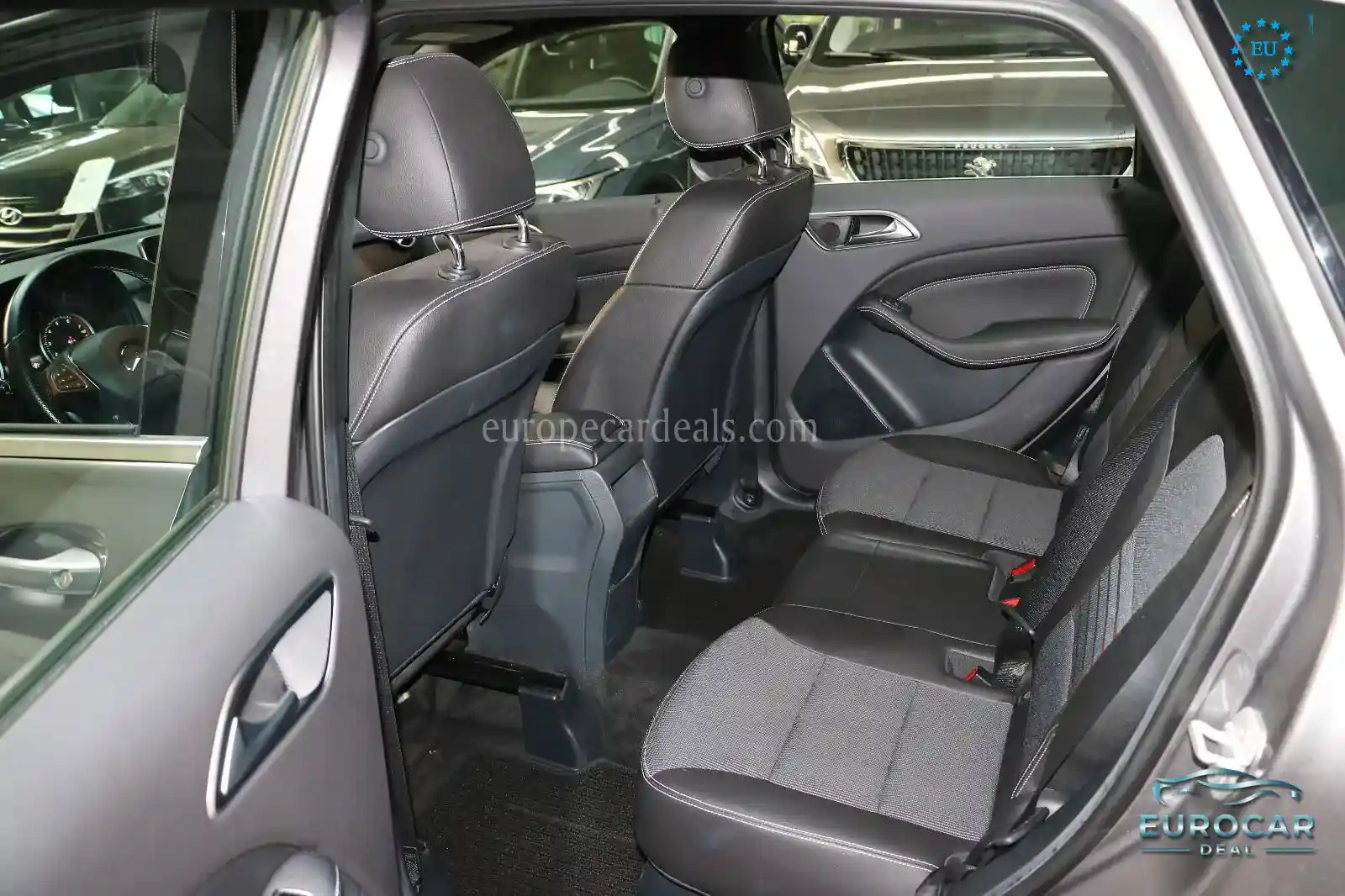 Mercedes-Benz B 180
