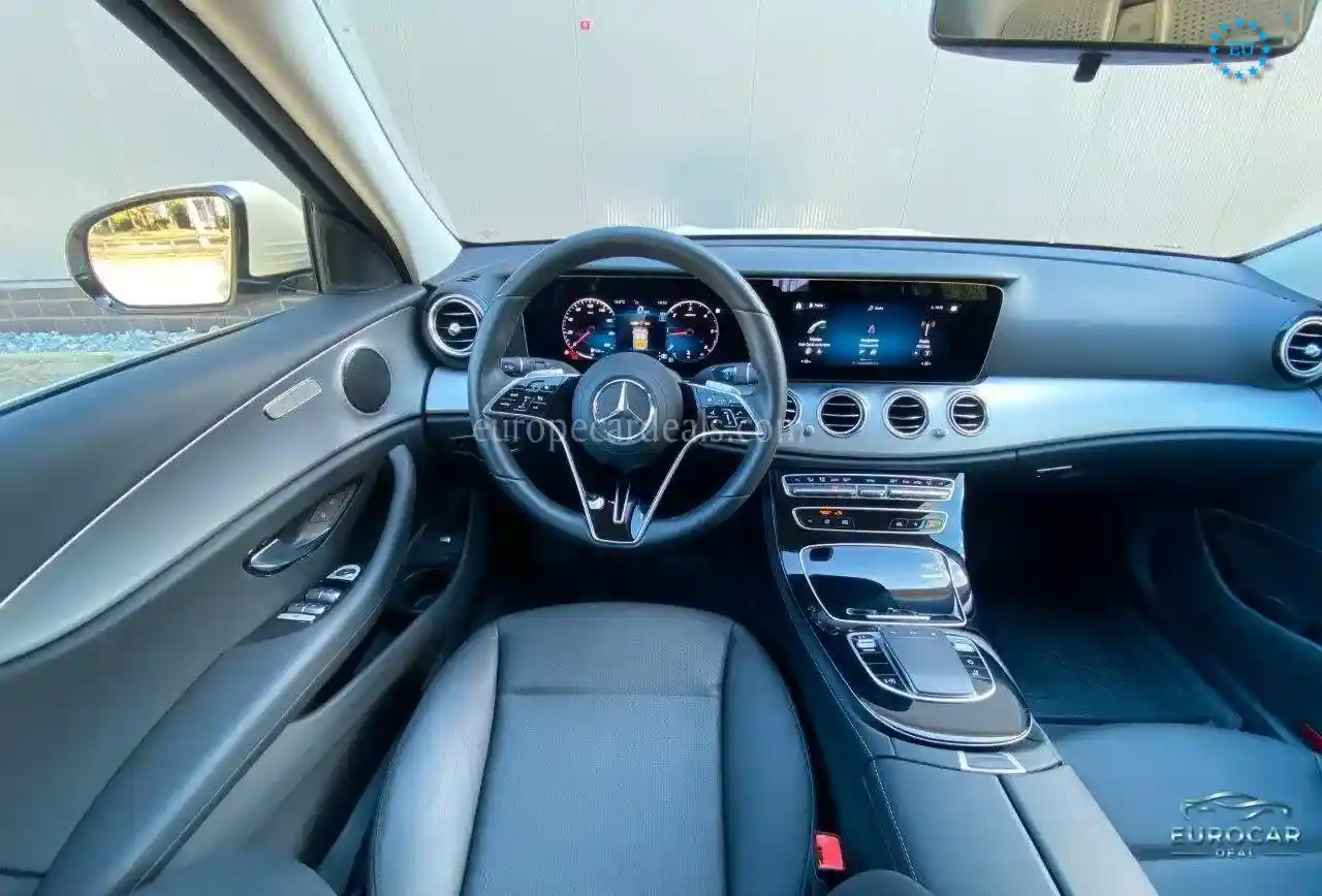 Mercedes-Benz E 200