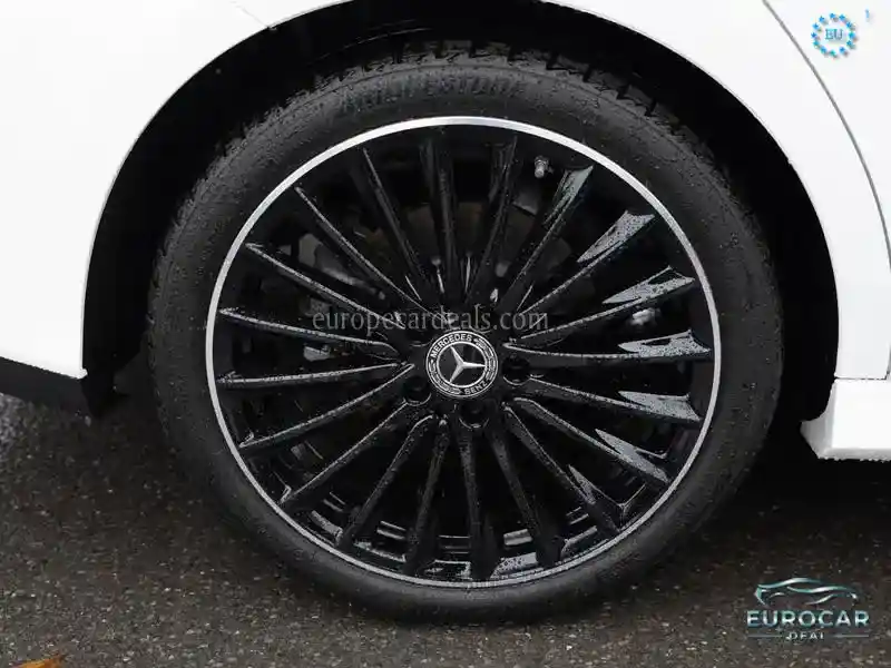 Mercedes-Benz CLA 220