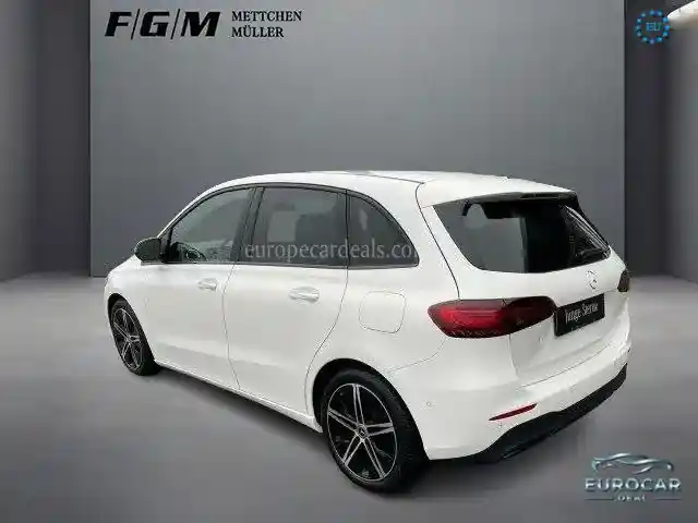 Mercedes-Benz B 220