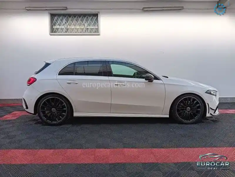 Mercedes-Benz A 220