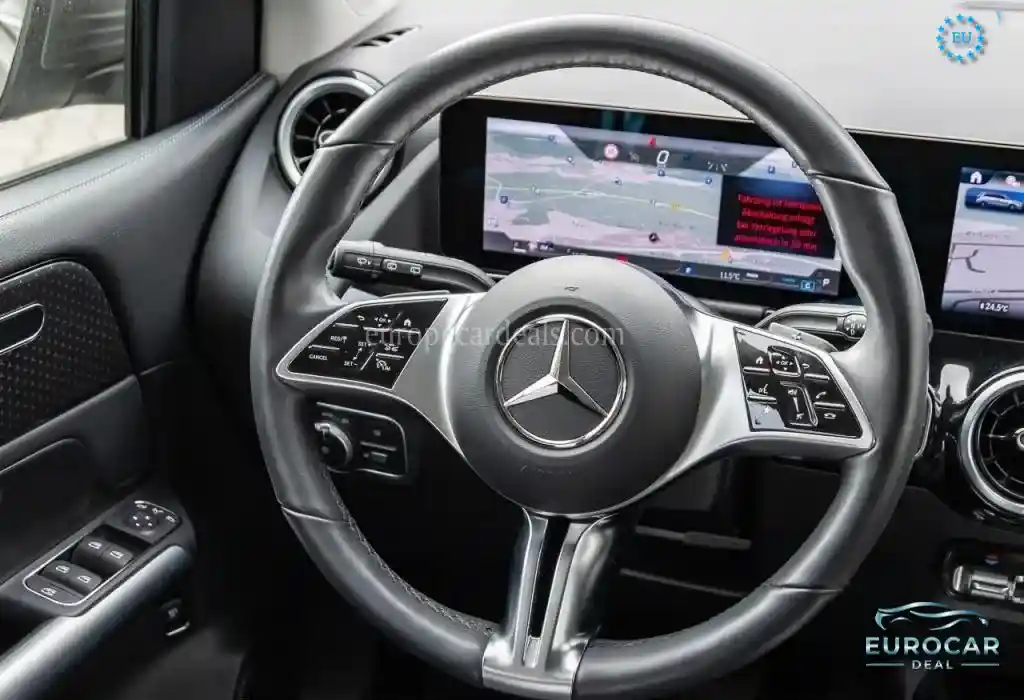 Mercedes-Benz B 180