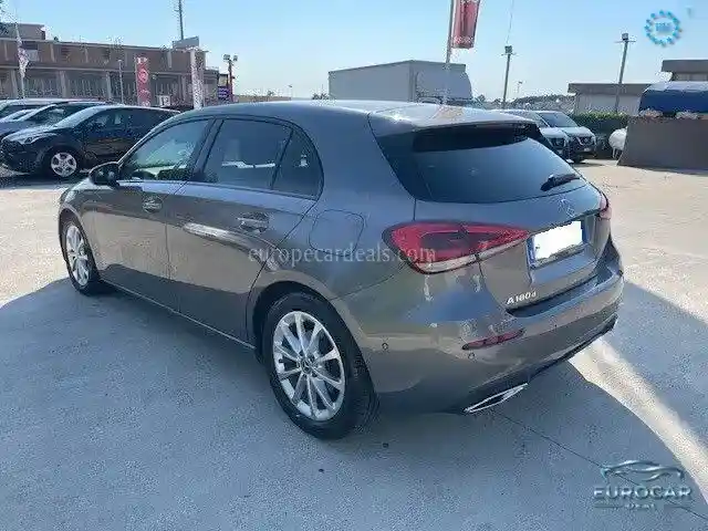 Mercedes-Benz A 180