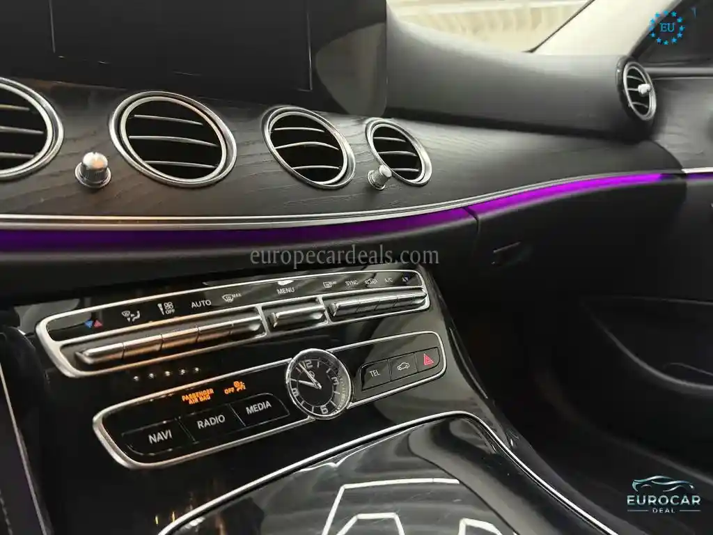 Mercedes-Benz E 220