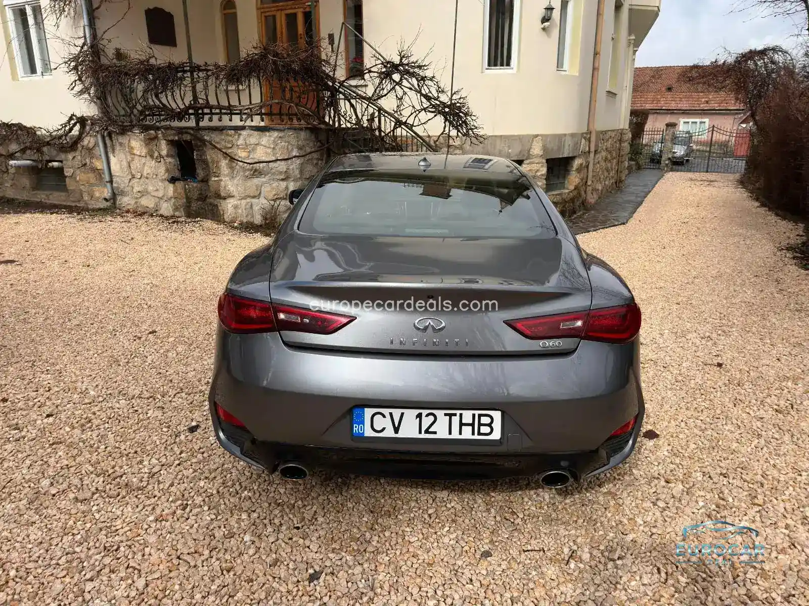 Infiniti Q60