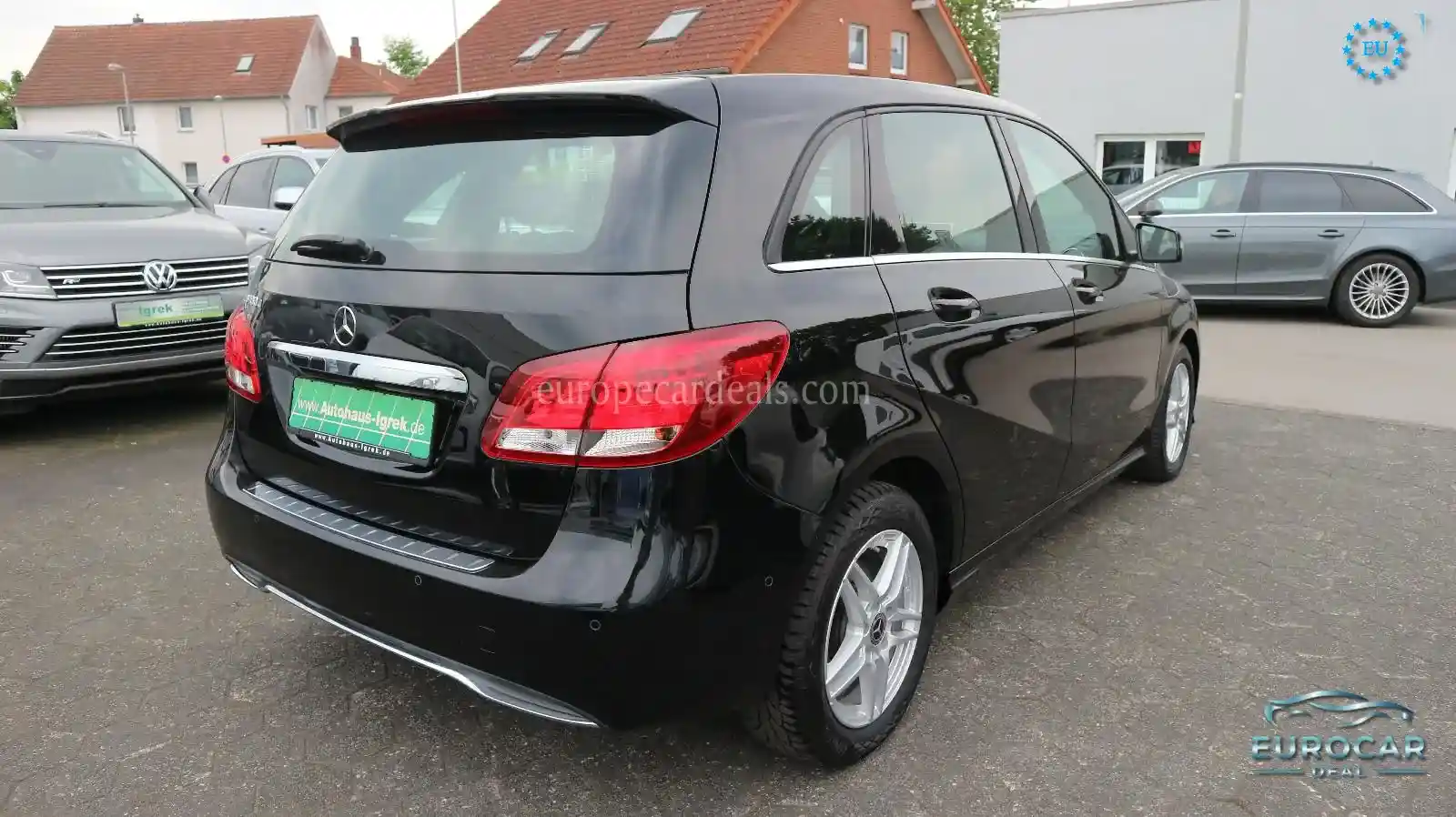 Mercedes-Benz B 180