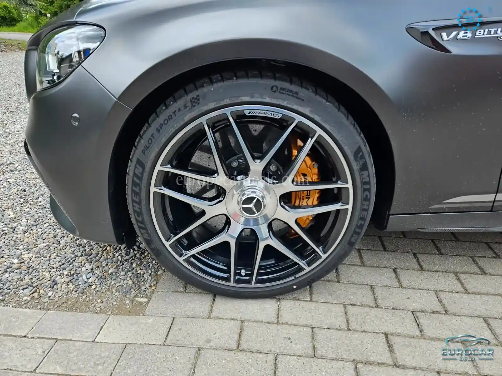 Mercedes-Benz E 63 AMG