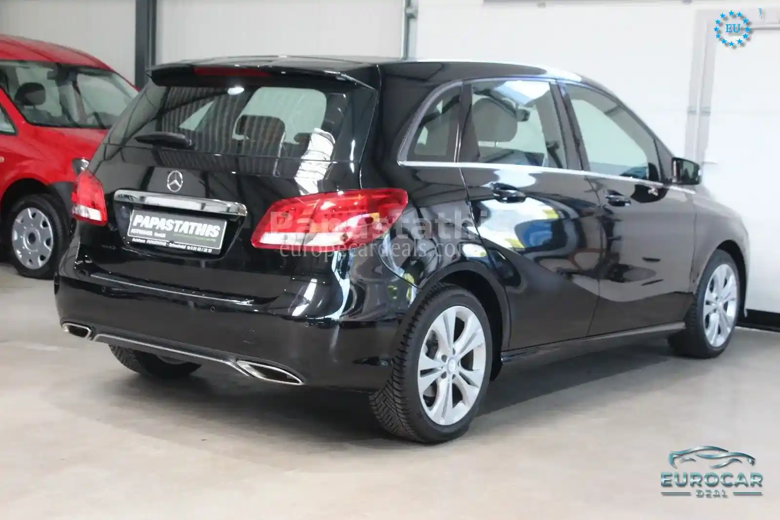 Mercedes-Benz B 180