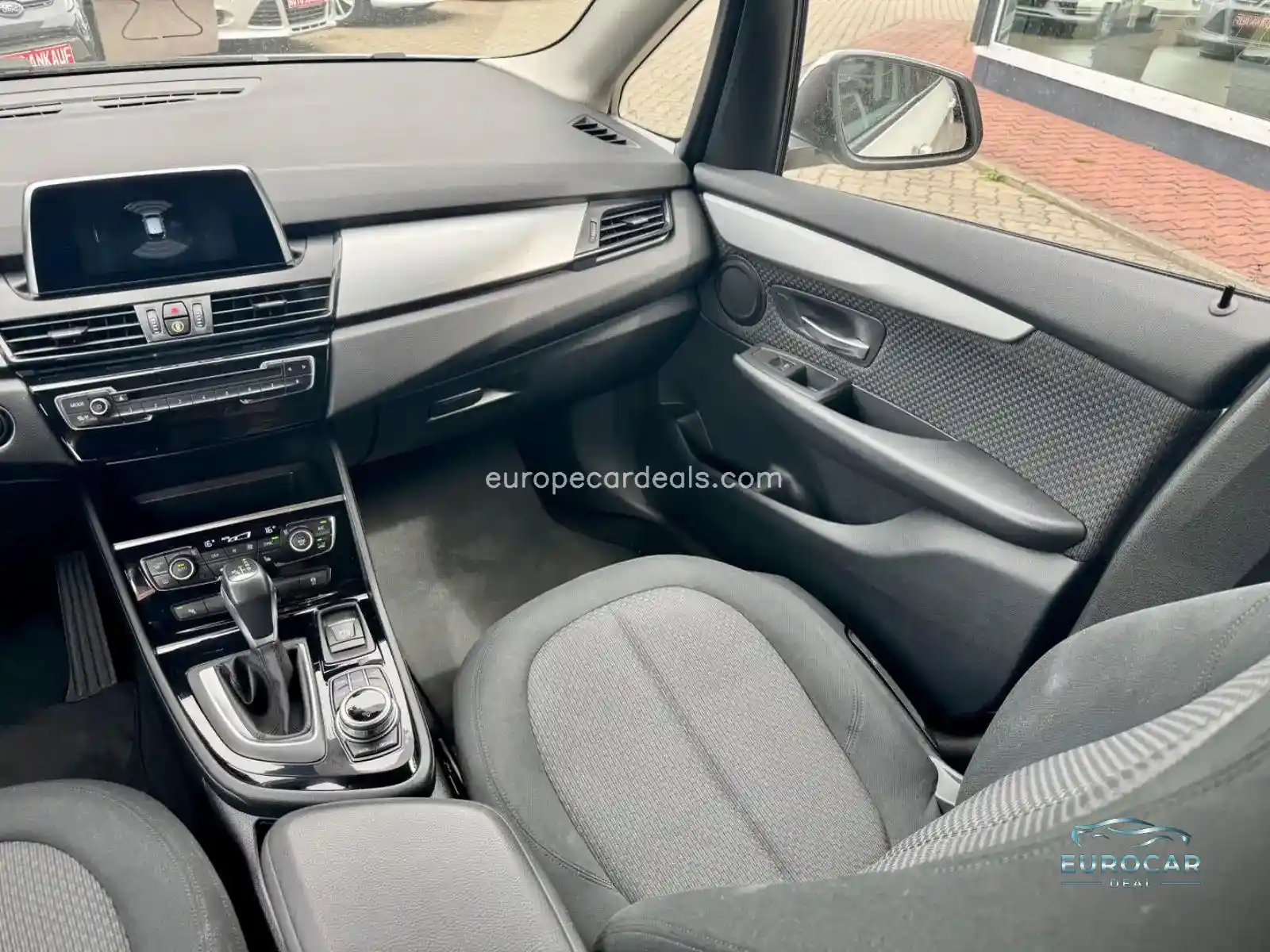 BMW 220