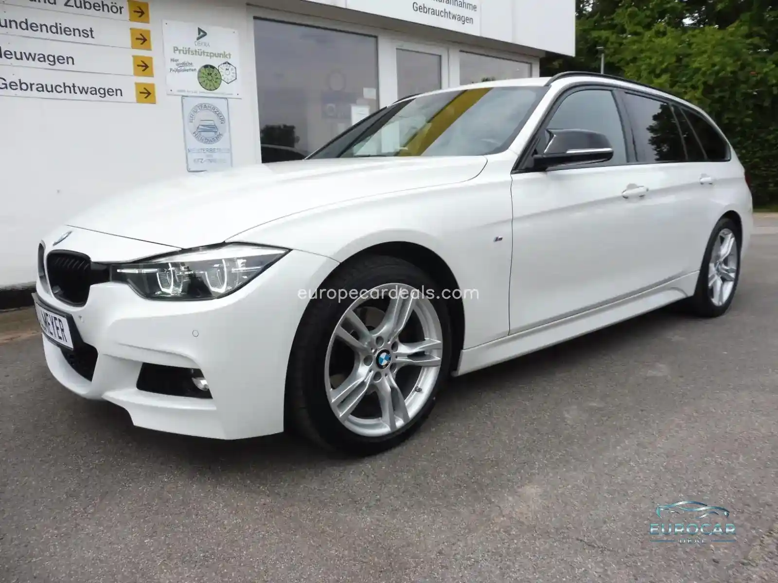 BMW 320